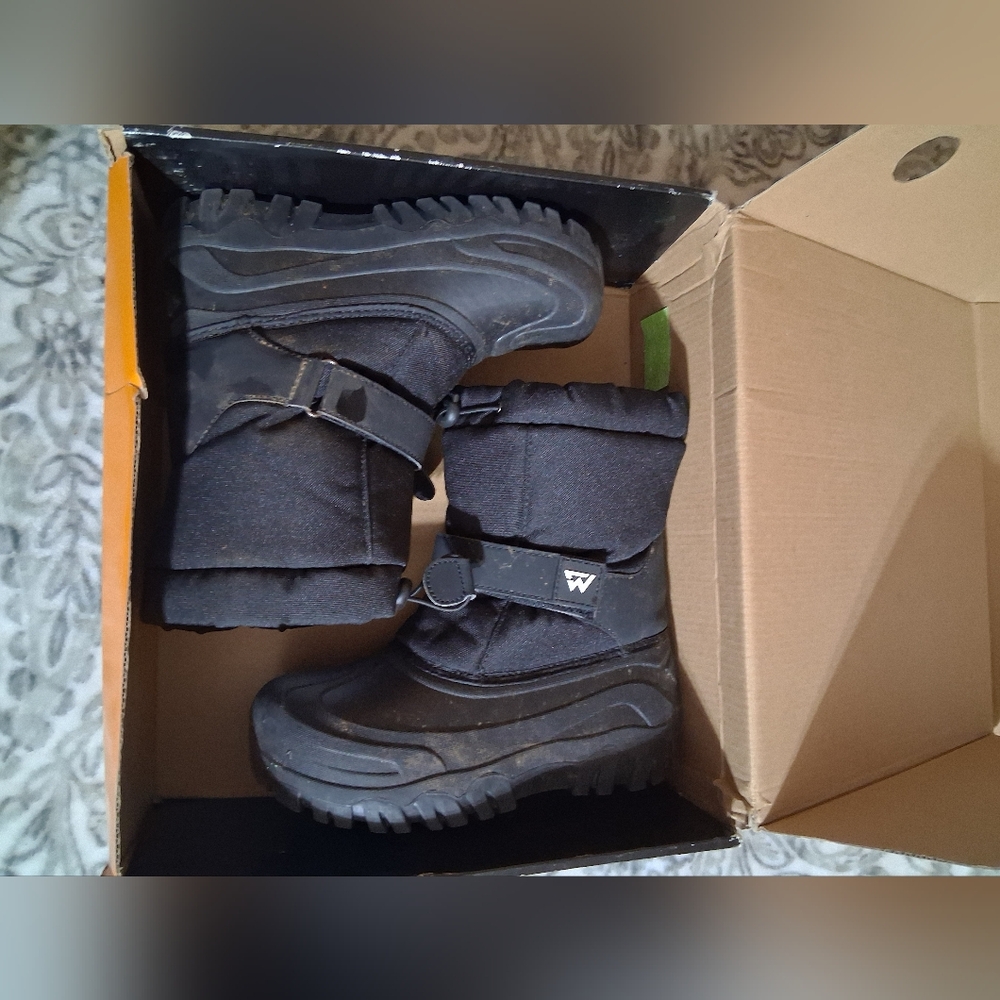 Lackwar Kids Shoes Size 2
